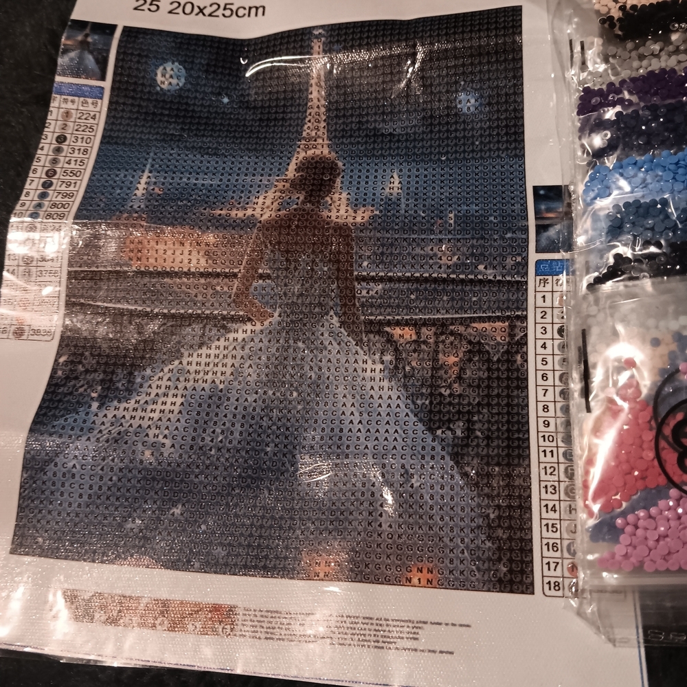 Lady In Ballgown Eiffel Tower Diamond Painting Kit 20x30